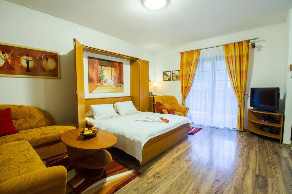 Vila Helena - Apartment Helena 2 Ружомберок Экстерьер фото
